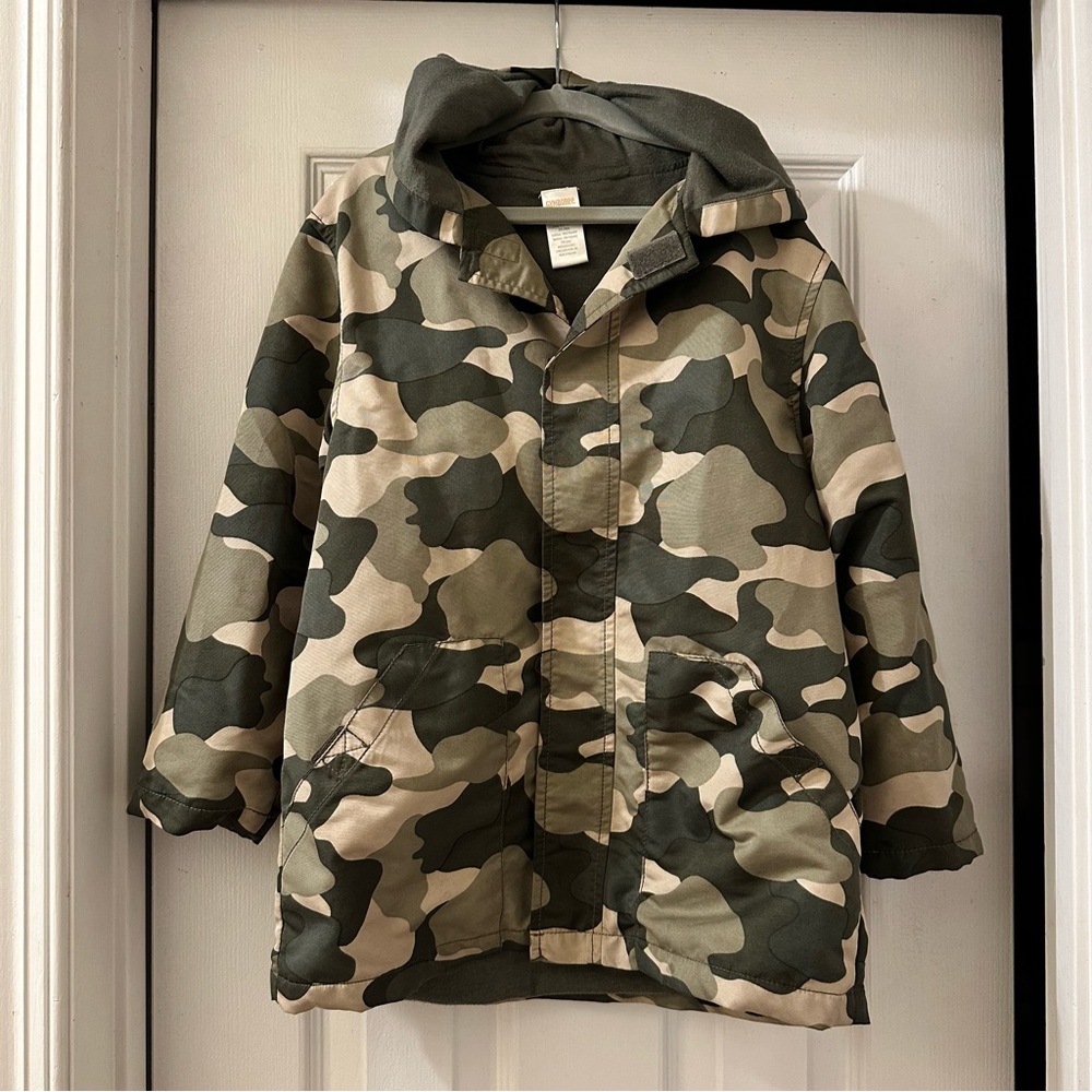 Gymboree camo camouflage hooded Raincoat Boys 5-6